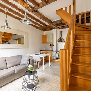  Apartment Geranimus 36b : Hearth Of France