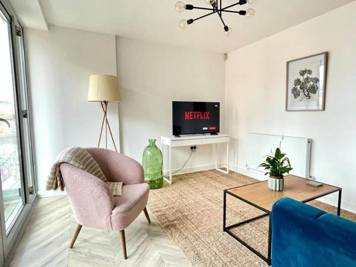 Central Shoreditch Flat By Box Park & Spitalfields Market London Apartment